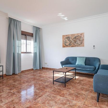 Lovely Home In Benalmadena With Kitchen Extérieur photo