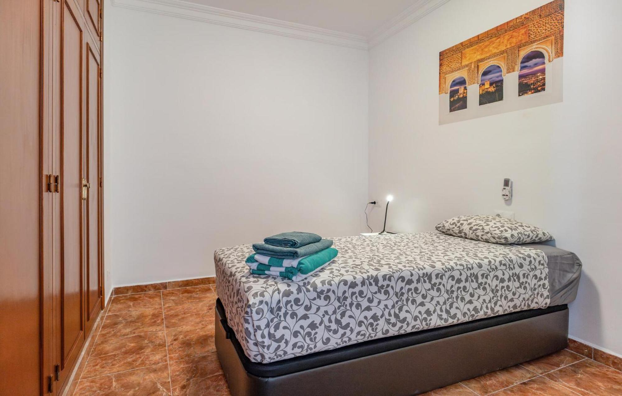 Lovely Home In Benalmadena With Kitchen Extérieur photo
